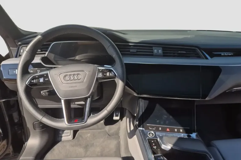 Audi Q8 e-tron din 2023 cu 32.500 km - oferta AUD203116 - foto 13