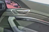 Audi Q8 e-tron din 2023 cu 32.500 km - oferta AUD203116 - foto 16