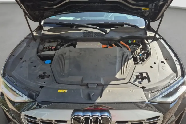 Audi Q8 e-tron din 2023 cu 32.500 km - oferta AUD203116 - foto 22