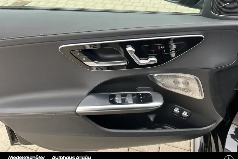 Mercedes-Benz C 63 AMG (Clasa C) din 2024 cu 40.393 km - oferta MER203120 - foto 9