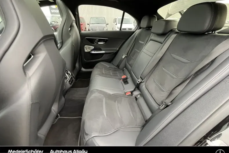 Mercedes-Benz C 63 AMG (Clasa C) din 2024 cu 40.393 km - oferta MER203120 - foto 19