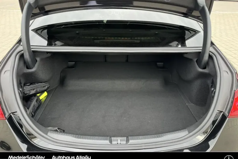 Mercedes-Benz C 63 AMG (Clasa C) din 2024 cu 40.393 km - oferta MER203120 - foto 21