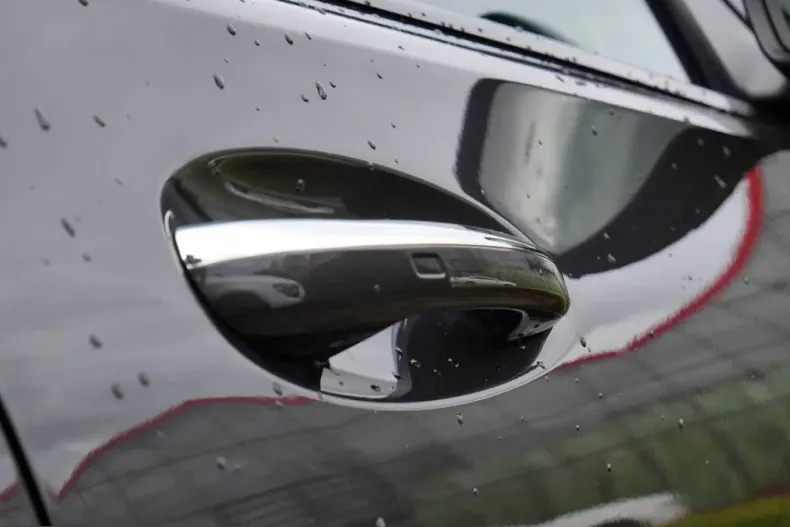 Mercedes-Benz C 400 (Clasa C) din 2025 cu 23.148 km - oferta MER203121 - foto 9