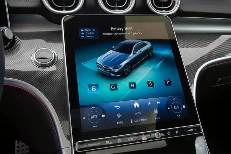 Mercedes-Benz C 400 (Clasa C) din 2025 cu 23.148 km - oferta MER203121 - foto 20