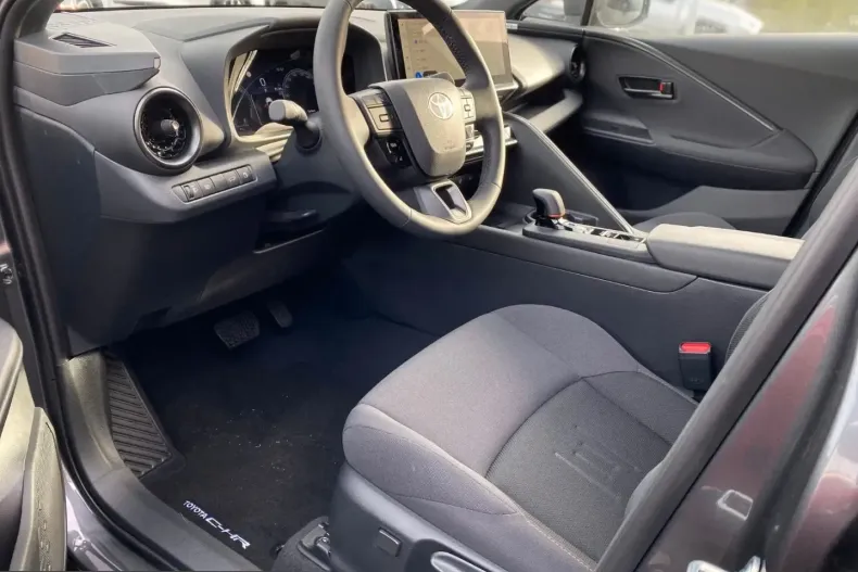 Toyota C-HR din 2024 cu 7.000 km - oferta TOY203122 - foto 11