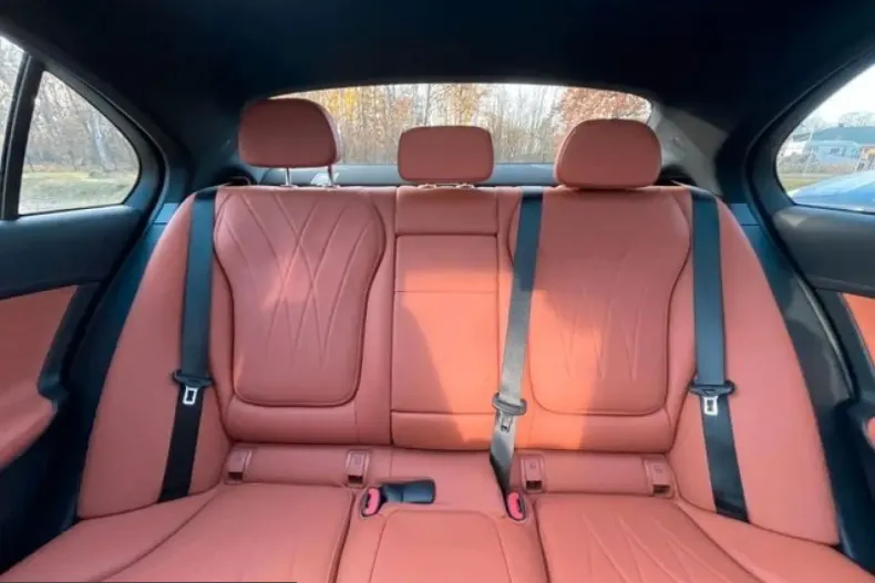 Mercedes-Benz C 300 (Clasa C) din 2023 cu 42.800 km - oferta MER203124 - foto 13