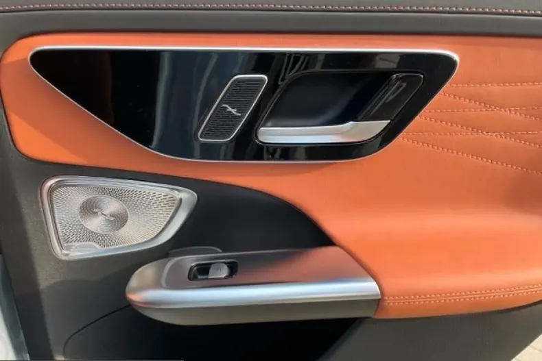 Mercedes-Benz C 300 (Clasa C) din 2023 cu 42.800 km - oferta MER203124 - foto 15