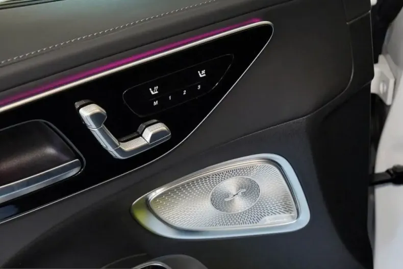 Mercedes-Benz C 63 AMG (Clasa C) din 2024 cu 4.400 km - oferta MER203128 - foto 14