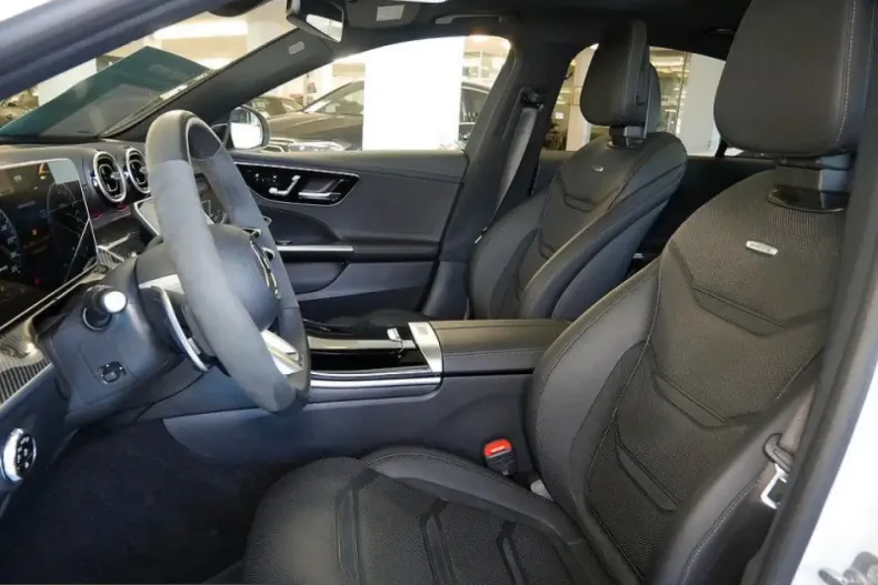 Mercedes-Benz C 63 AMG (Clasa C) din 2024 cu 4.400 km - oferta MER203128 - foto 15