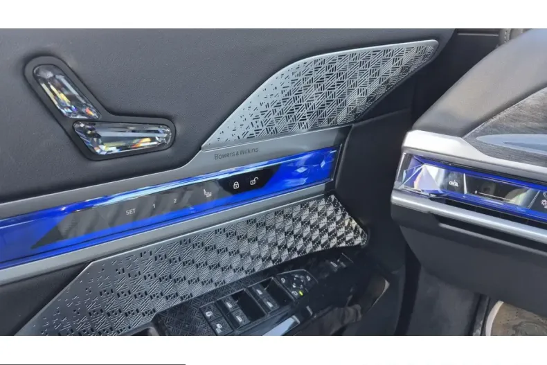 BMW 740 (Seria 7) din 2025 cu 8.407 km - oferta BMW203130 - foto 9