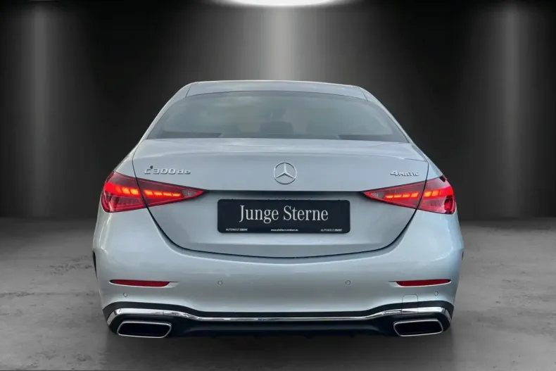 Mercedes-Benz C 300 (Clasa C) din 2023 cu 9.989 km - oferta MER203132 - foto 4