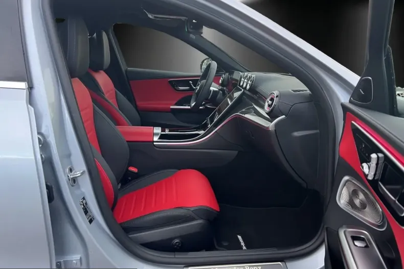 Mercedes-Benz C 300 (Clasa C) din 2023 cu 9.989 km - oferta MER203132 - foto 10