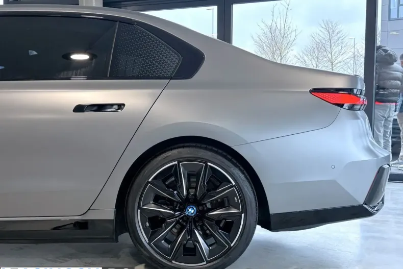 BMW i7 (Seria 7) din 2023 cu 38.517 km - oferta BMW203134 - foto 35