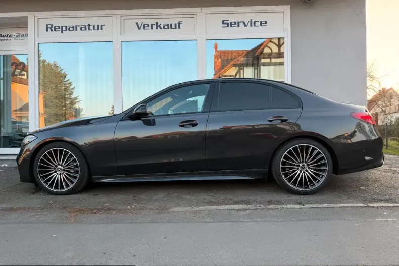 Mercedes-Benz C 300 (Clasa C) din 2023 cu 20.922 km - oferta MER203139 - foto 2