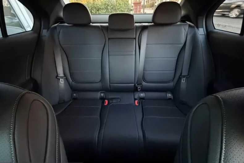 Mercedes-Benz C 300 (Clasa C) din 2023 cu 20.922 km - oferta MER203139 - foto 18