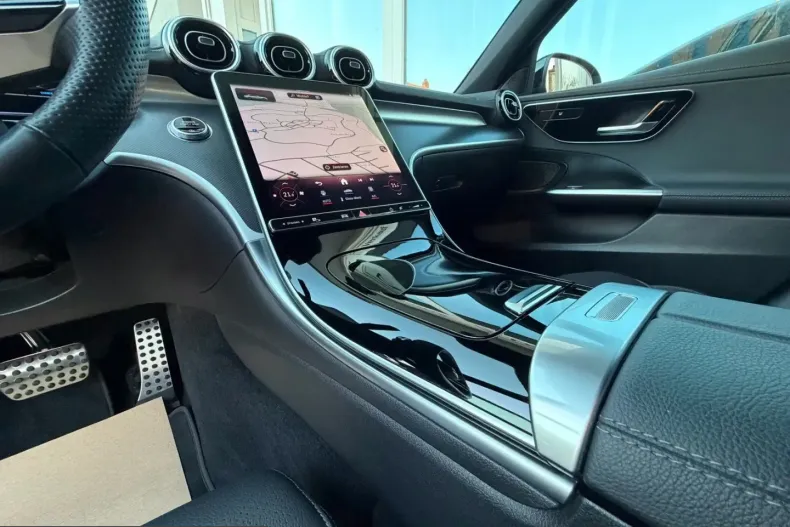 Mercedes-Benz C 300 (Clasa C) din 2023 cu 20.922 km - oferta MER203139 - foto 25