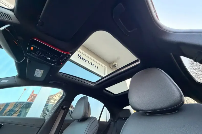 Mercedes-Benz C 300 (Clasa C) din 2023 cu 20.922 km - oferta MER203139 - foto 43