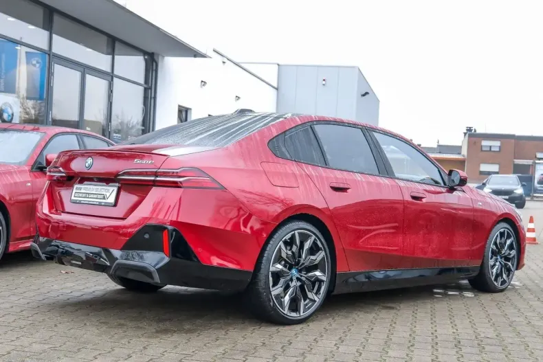 BMW 550 (Seria 5) din 2025 cu 28.174 km - oferta BMW203140 - foto 2