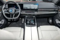 BMW 550 (Seria 5) din 2025 cu 28.174 km - oferta BMW203140 - foto 14