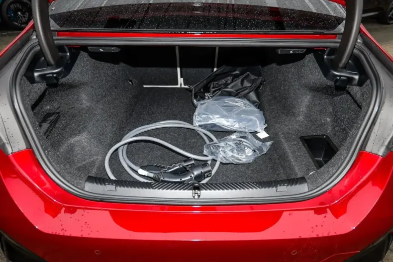 BMW 550 (Seria 5) din 2025 cu 28.174 km - oferta BMW203140 - foto 23