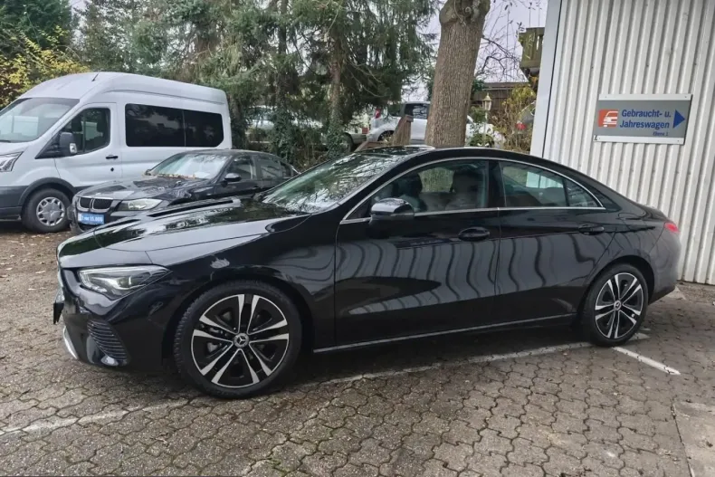 Mercedes-Benz CLA 180 (Clasa CLA) din 2024 cu 14.524 km - oferta MER203141 - foto 6