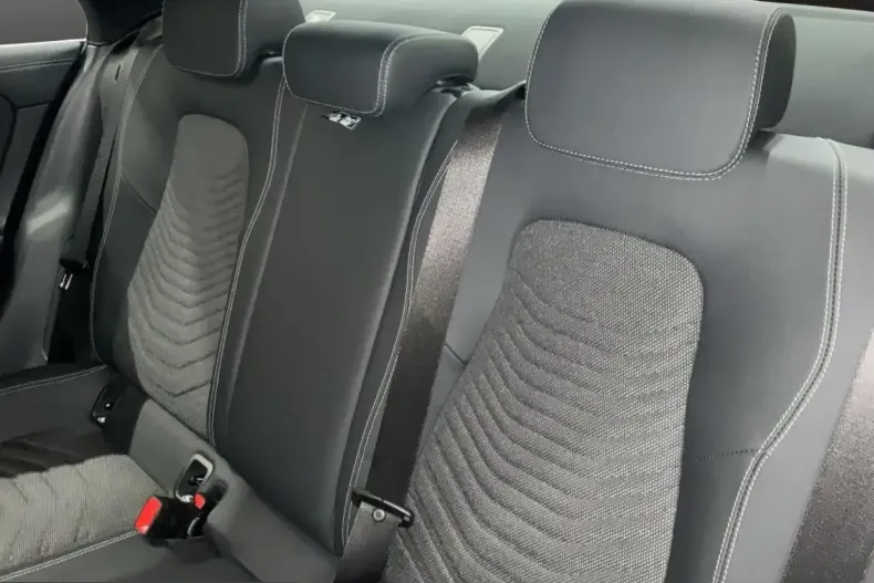 Mercedes-Benz CLA 180 (Clasa CLA) din 2025 cu 5.464 km - oferta MER203143 - foto 6