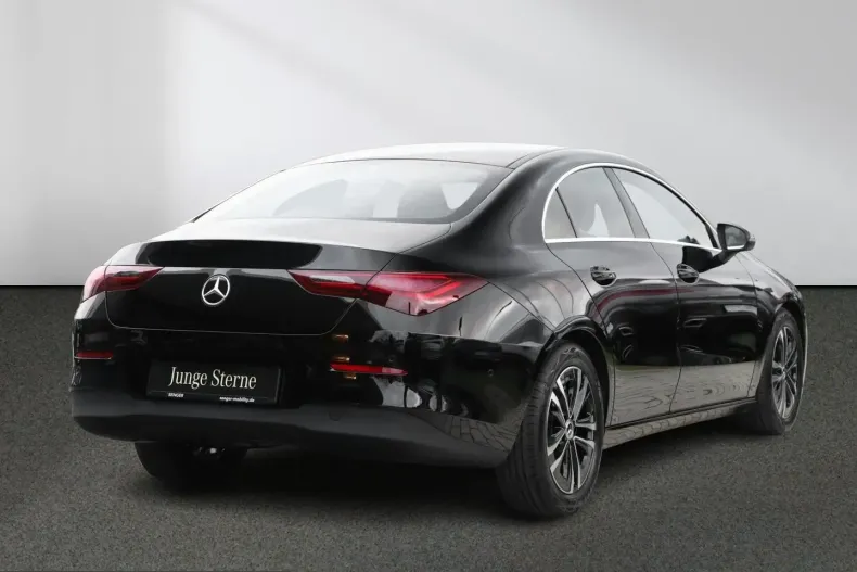 Mercedes-Benz CLA 180 (Clasa CLA) din 2024 cu 29.748 km - oferta MER203145 - foto 3