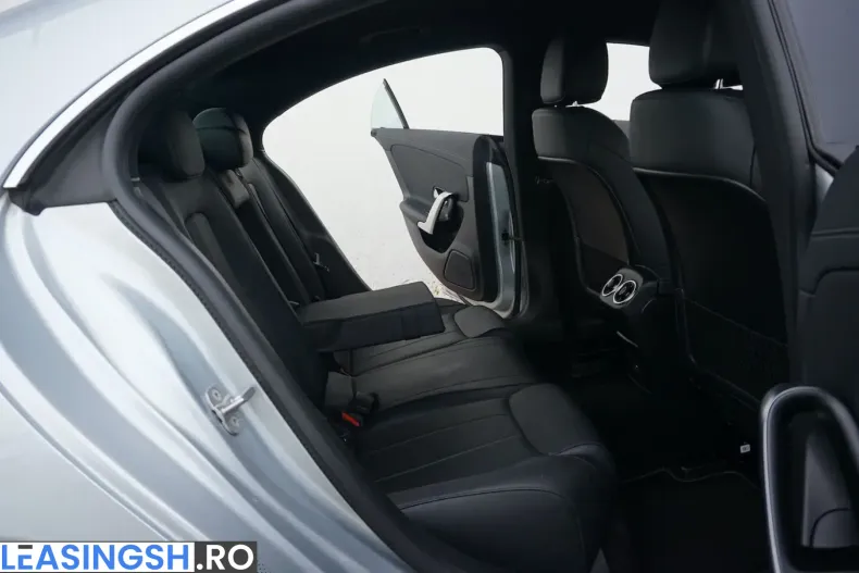 Mercedes-Benz CLA 180 (Clasa CLA) din 2024 cu 44.300 km - oferta MER203146 - foto 10