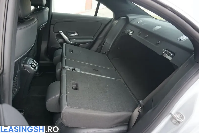 Mercedes-Benz CLA 180 (Clasa CLA) din 2024 cu 44.300 km - oferta MER203146 - foto 12