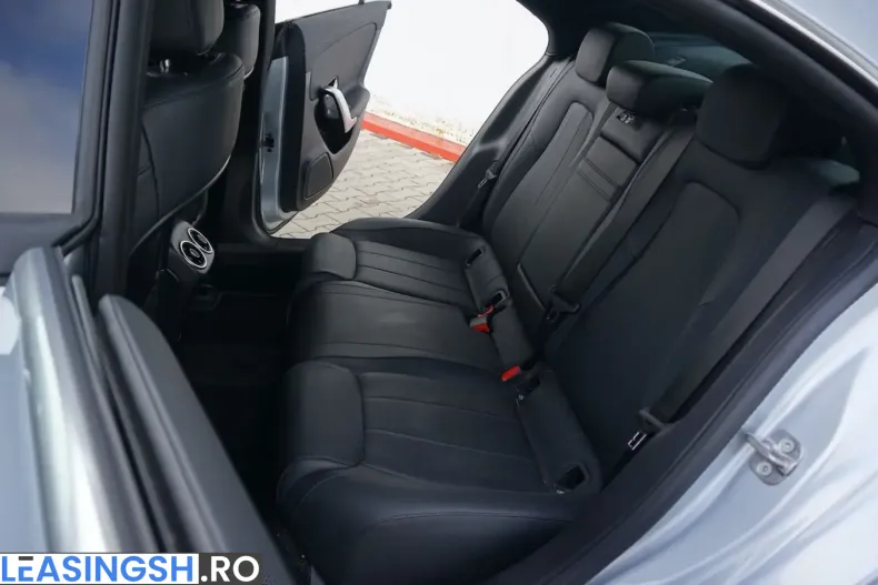 Mercedes-Benz CLA 180 (Clasa CLA) din 2024 cu 44.300 km - oferta MER203146 - foto 32