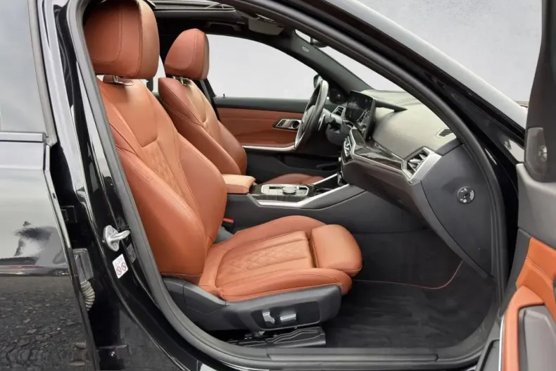 BMW M340d (Seria 3) din 2023 cu 75.575 km - oferta BMW203148 - foto 19