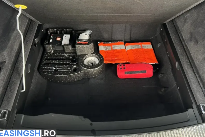 Volkswagen Touareg din 2023 cu 103.788 km - oferta VOL203155 - foto 12