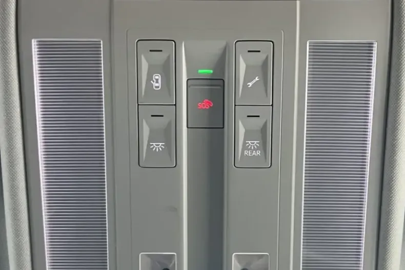 Volkswagen Touareg din 2023 cu 103.788 km - oferta VOL203155 - foto 34