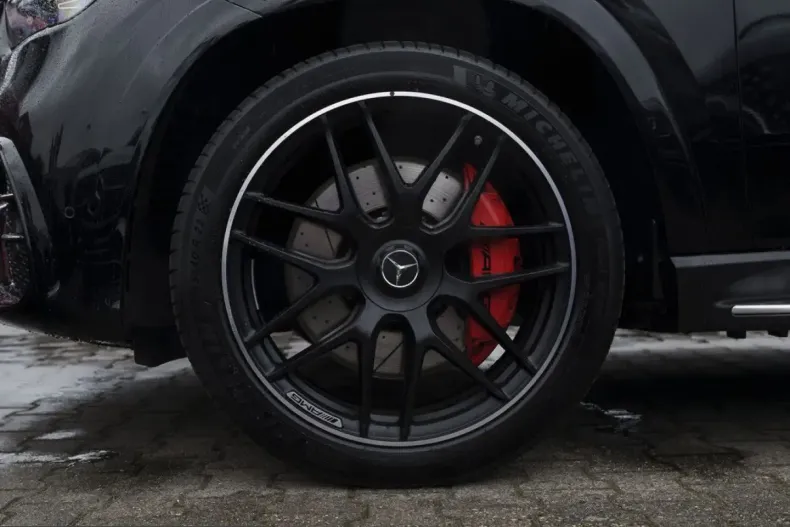 Mercedes-Benz GLE 63 AMG (Clasa GLE) din 2024 cu 32.616 km - oferta MER203157 - foto 5