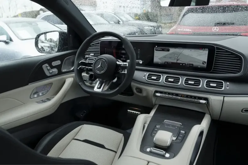 Mercedes-Benz GLE 63 AMG (Clasa GLE) din 2024 cu 32.616 km - oferta MER203157 - foto 8