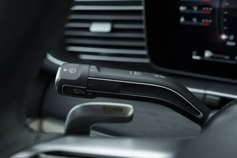 Mercedes-Benz GLE 63 AMG (Clasa GLE) din 2024 cu 32.616 km - oferta MER203157 - foto 18