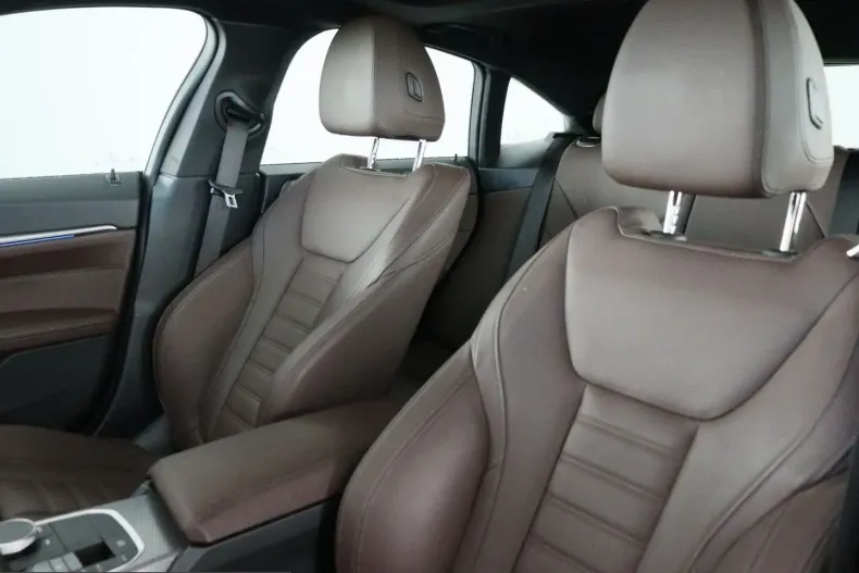 BMW 430i (Seria 4) din 2025 cu 29.433 km - oferta BMW203163 - foto 5