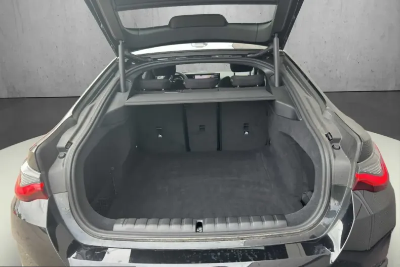 BMW 430i (Seria 4) din 2024 cu 11.225 km - oferta BMW203165 - foto 14