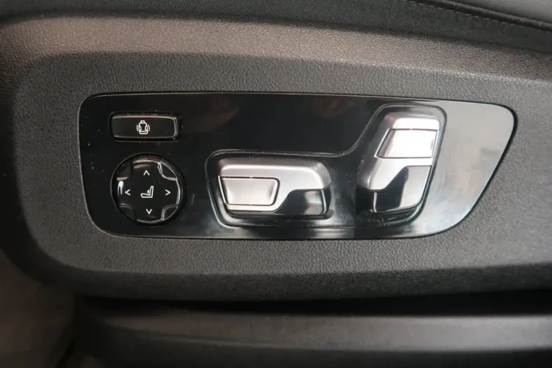 BMW X6 (Seria X) din 2021 cu 95.888 km - oferta BMW203174 - foto 15