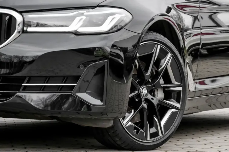 BMW 540 (Seria 5) din 2023 cu 74.094 km - oferta BMW203180 - foto 1