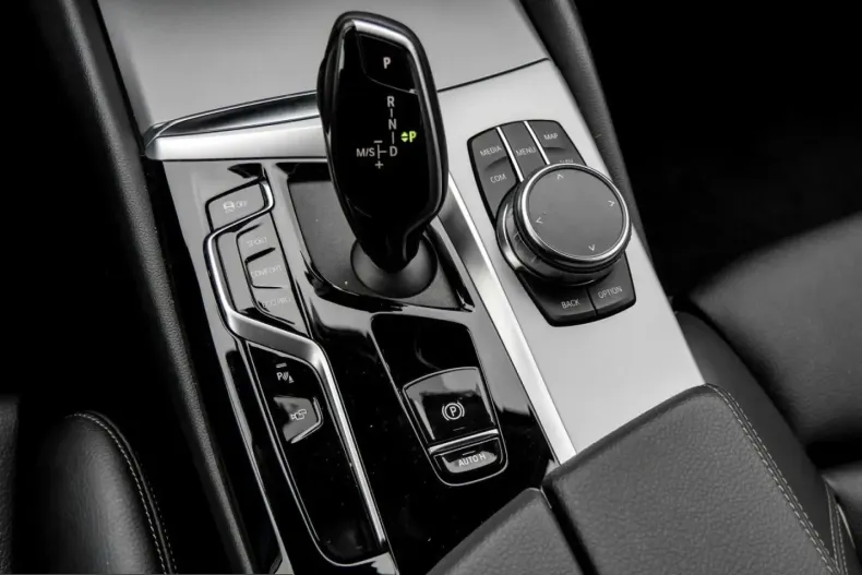 BMW 540 (Seria 5) din 2023 cu 74.094 km - oferta BMW203180 - foto 9