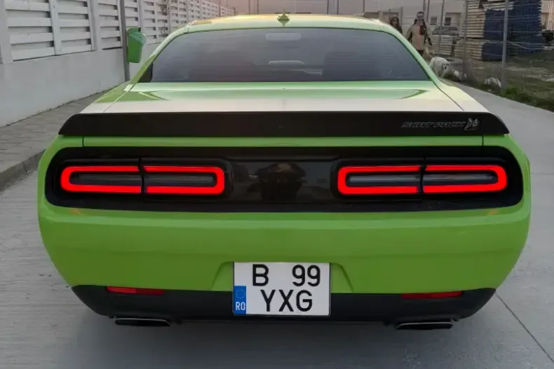 Dodge Challenger din 2024 cu 19.980 km - oferta DOD203183 - foto 4