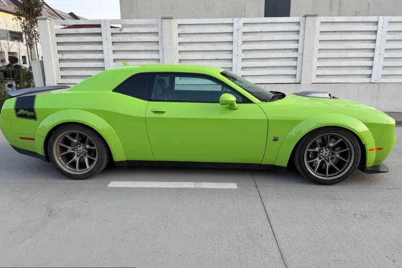 Dodge Challenger din 2024 cu 19.980 km - oferta DOD203183 - foto 5
