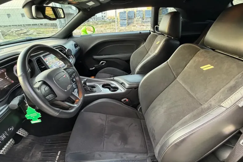 Dodge Challenger din 2024 cu 19.980 km - oferta DOD203183 - foto 10