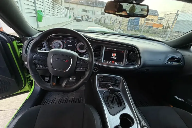 Dodge Challenger din 2024 cu 19.980 km - oferta DOD203183 - foto 11