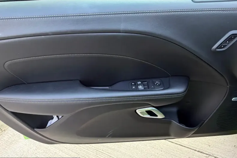 Dodge Challenger din 2024 cu 19.980 km - oferta DOD203183 - foto 13