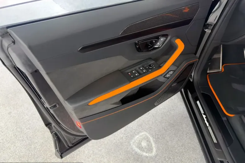 Lamborghini Urus din 2025 cu 4.983 km - oferta LAM203188 - foto 32