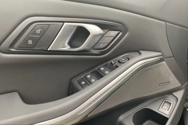 BMW M340i (Seria 3) din 2025 cu 6.581 km - oferta BMW203190 - foto 15