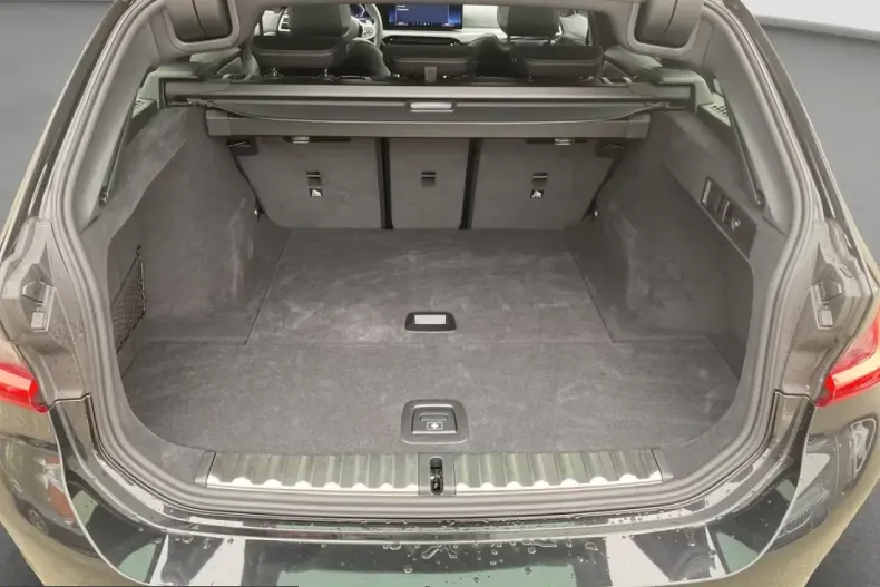 BMW M340i (Seria 3) din 2025 cu 6.581 km - oferta BMW203190 - foto 17