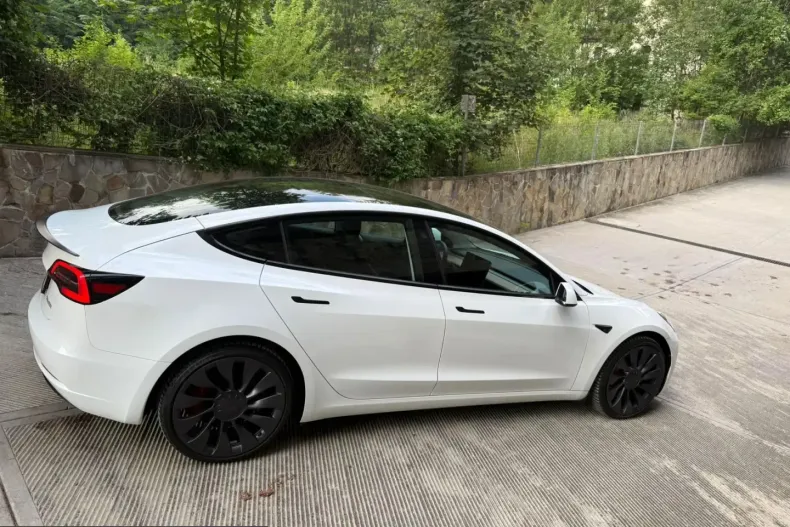 Tesla Model 3 din 2021 cu 99.000 km - oferta TES203192 - foto 8